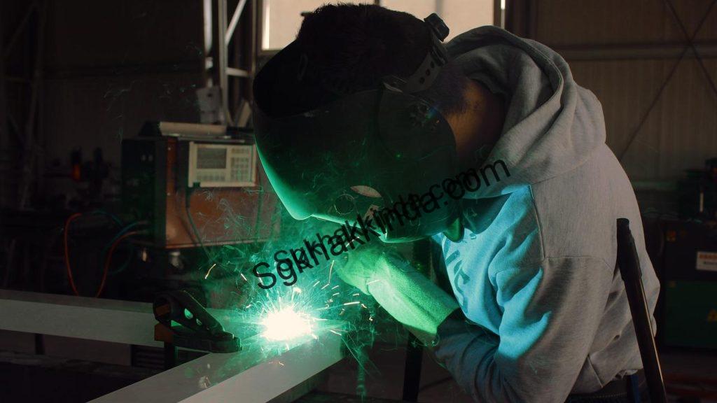 İşçinin görev tanımı dışında çalıştırılması işçi 1522257692 1024x576 - İşçinin görev tanımı dışında çalıştırılması